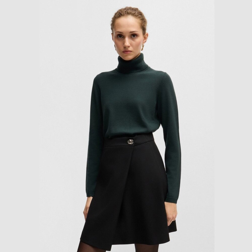 Hugo Boss Virgin Wool dark green turtleneck sweater Small